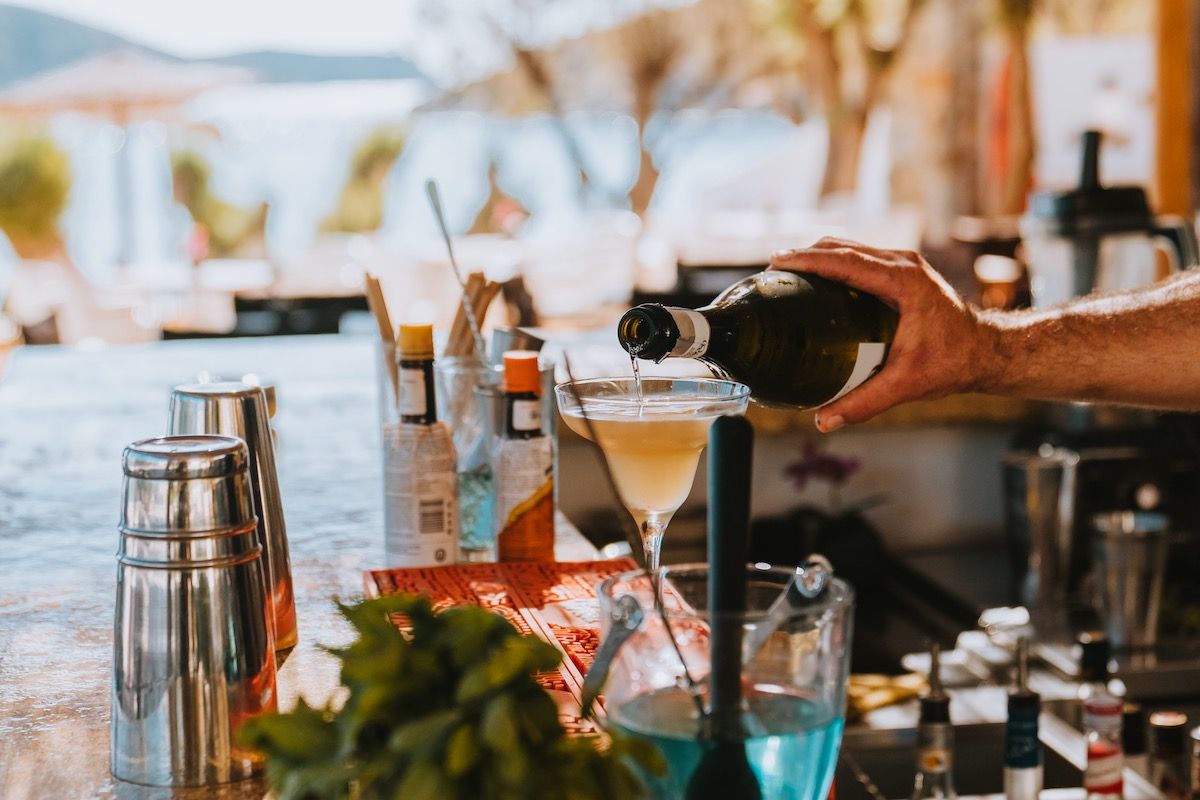 Serifos Lounge seaside beach Bar