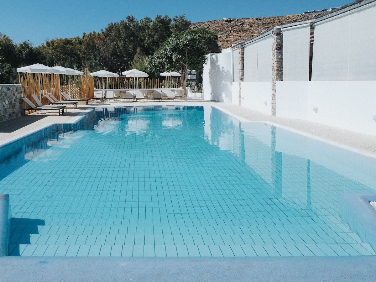 Bungalows Swimming Pool   Summer in Serifos is meant to be relaxing