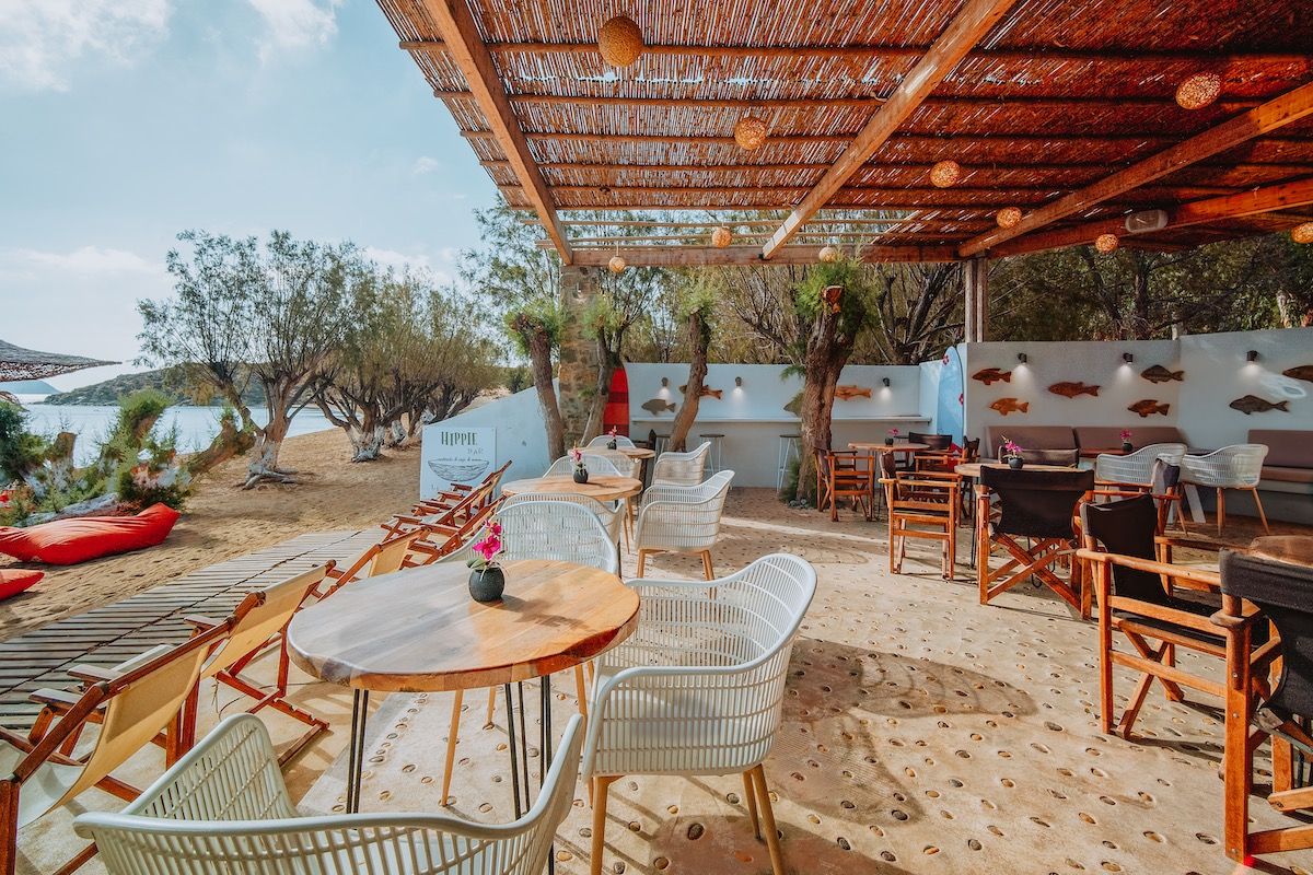 Serifos Lounge seaside beach Bar