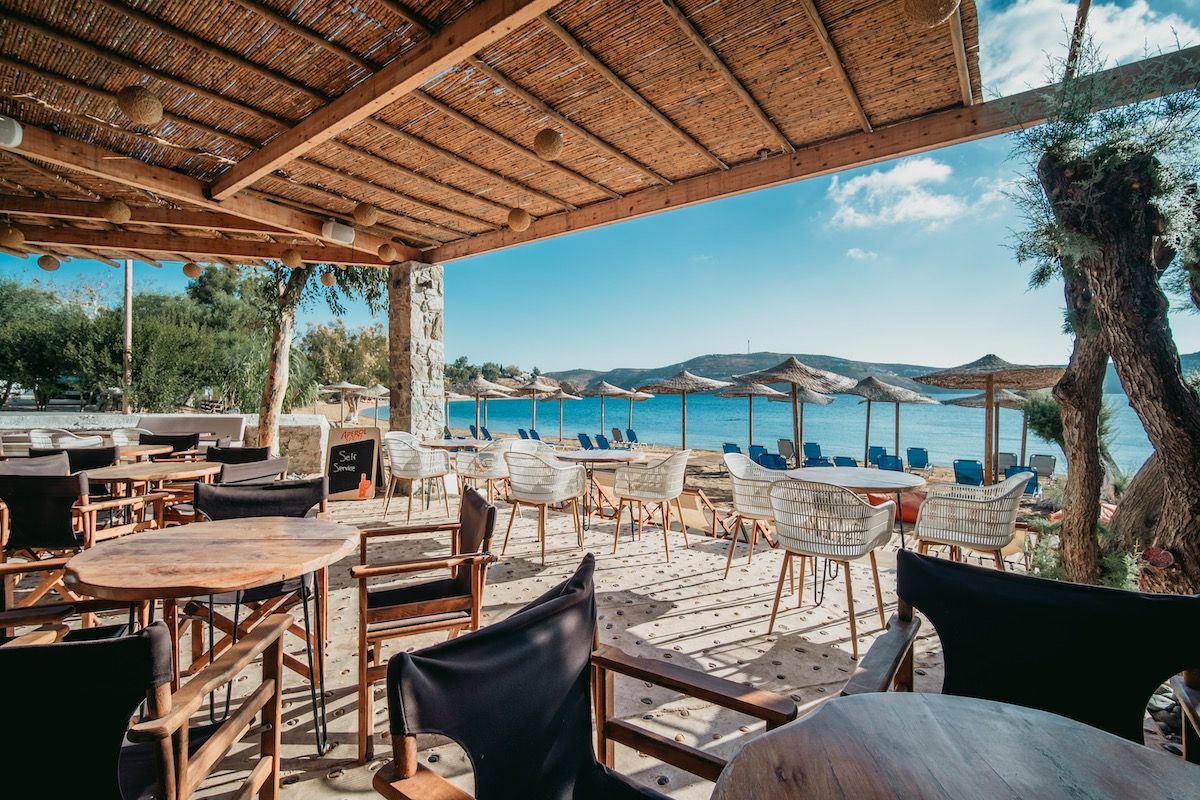 Serifos Lounge seaside beach Bar