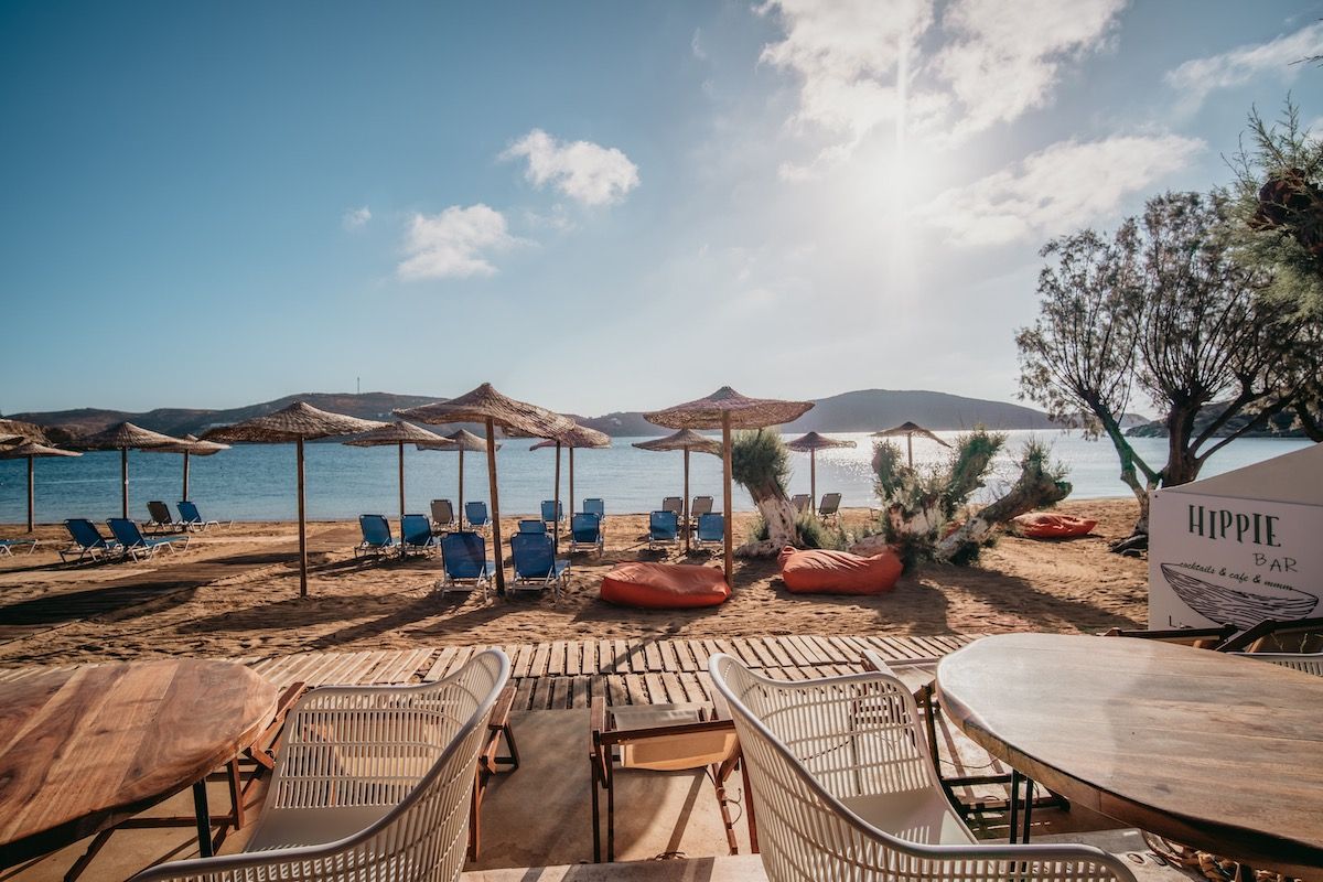 Serifos Lounge seaside beach Bar