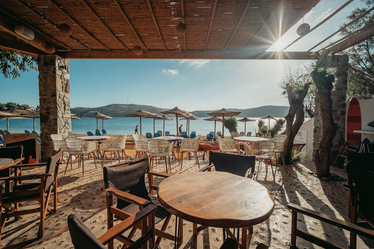 Serifos Lounge seaside beach Bar