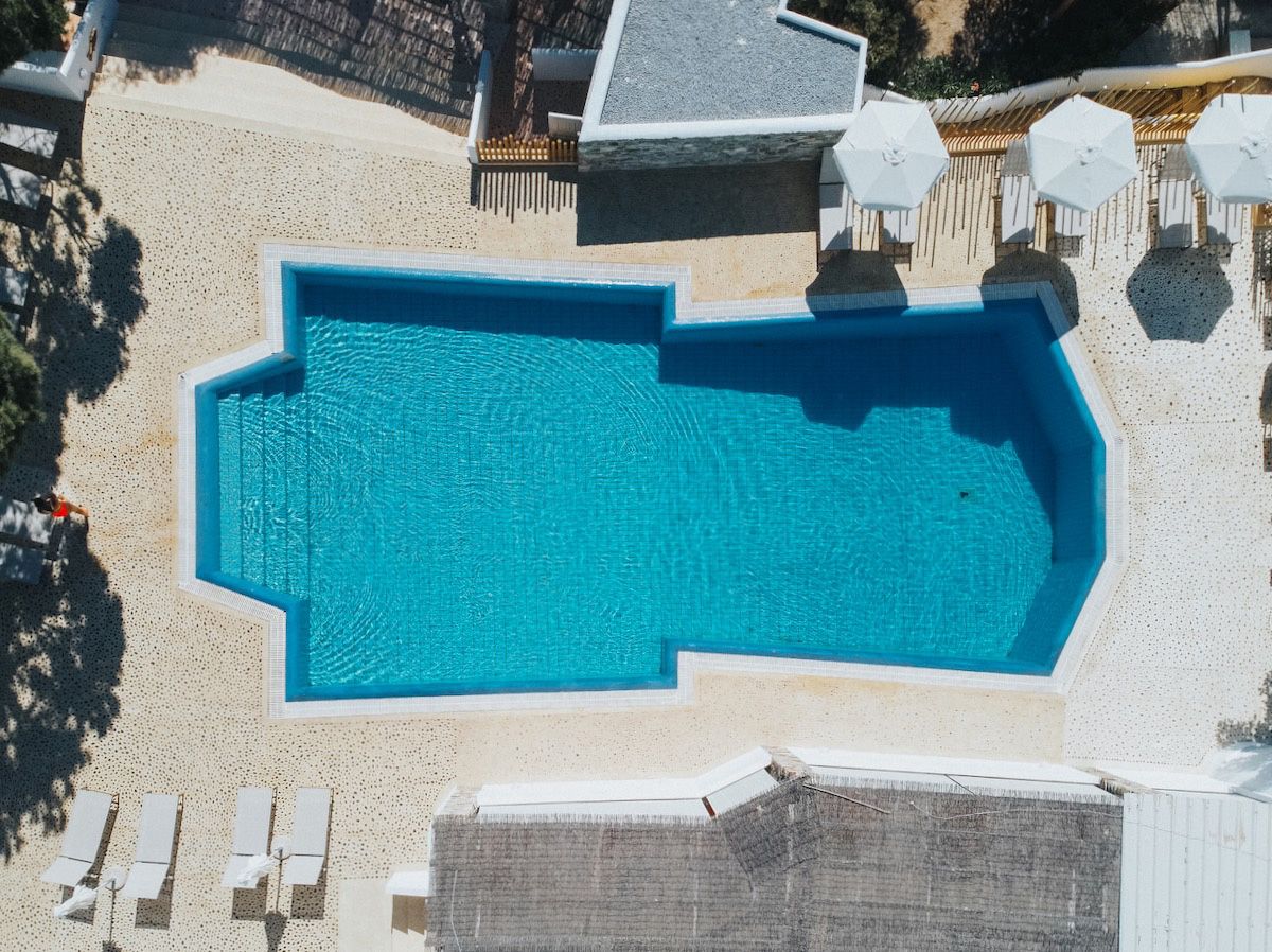 Bungalows Swimming Pool   Summer in Serifos is meant to be relaxing